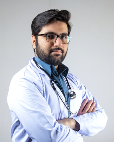 Dr. Fajr Sadiq, Gastroenterology