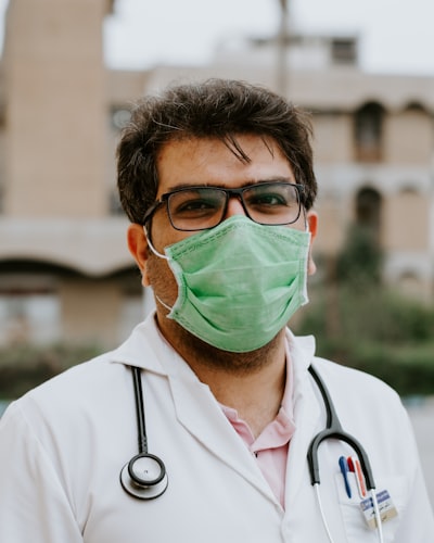 Dr. David Sh., Dental Surgery